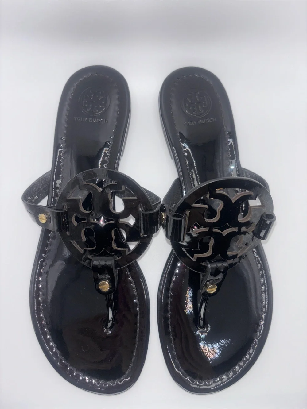 Tory Burch Miller Black Patent Logo Thong Sandals - Picture 2 of 9